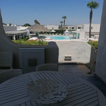 Apartahotel Borgo Rio Favara - *